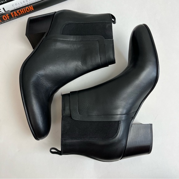 NEW VINCE Boots Hallie Leather Ankle Chelsea Bootie - Picture 2 of 16